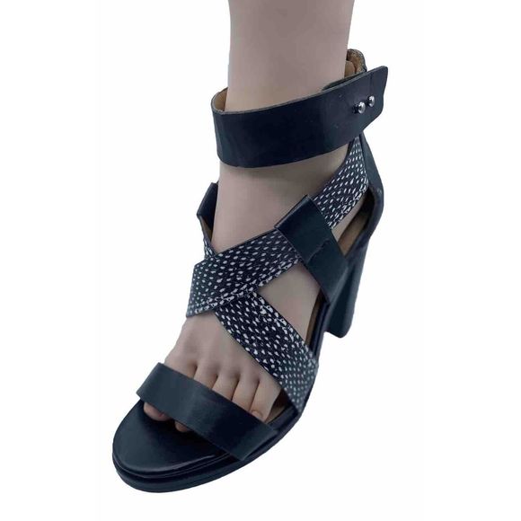 JustFab Black and White Ankle Strap Open Toe Sandal Shoe Size 8 - Picture 1 of 10